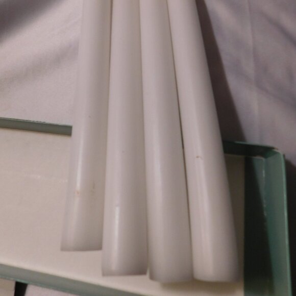 Yankee Candle Unscented 4 White Taper Candles Dripless Smokeless 10" - Picture 6 of 7